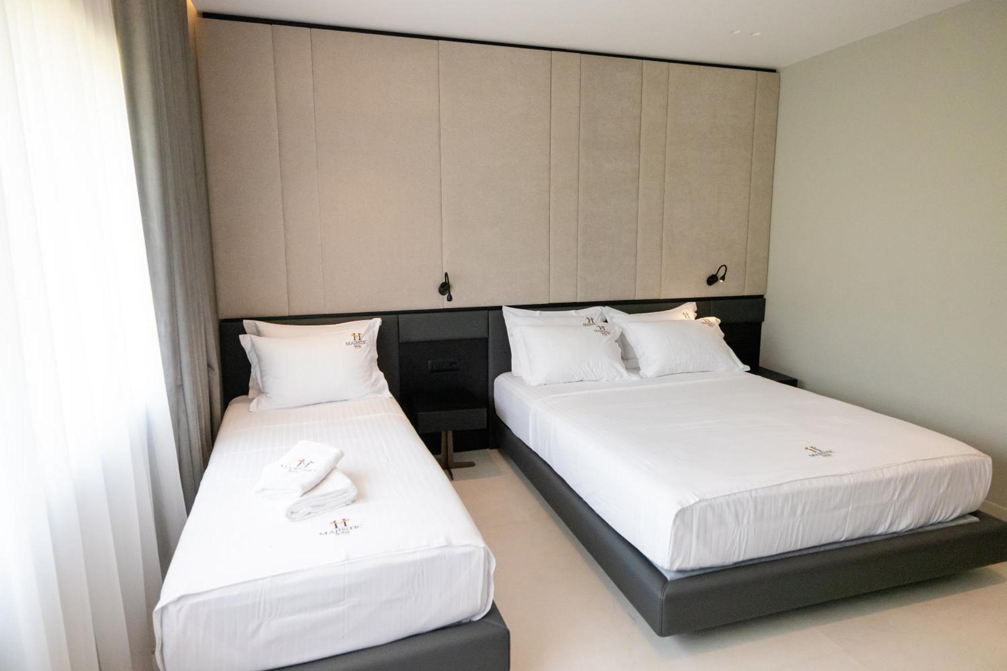 Hotel Majestic Radhimë 외부 사진